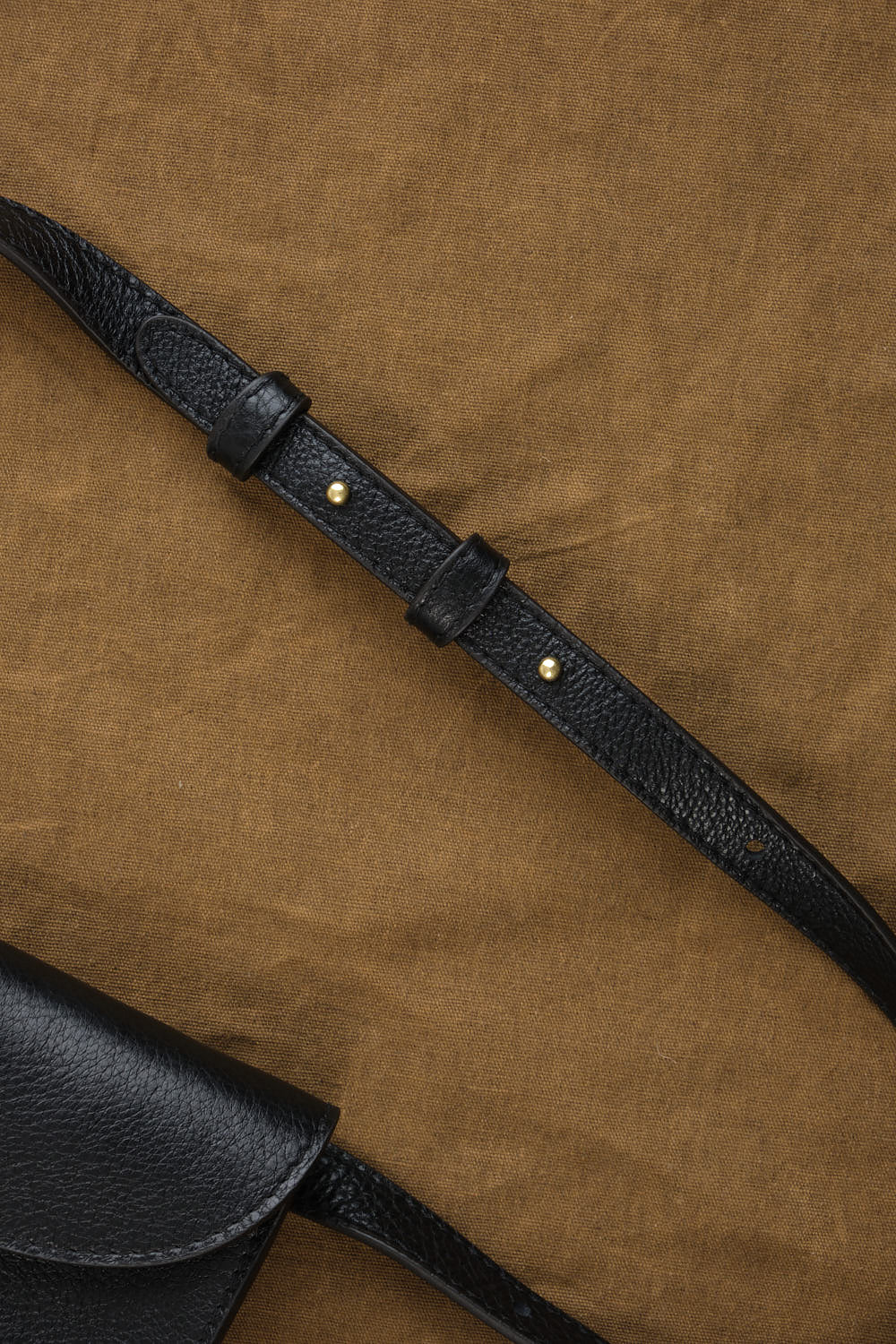 Faba Bag in Black strap