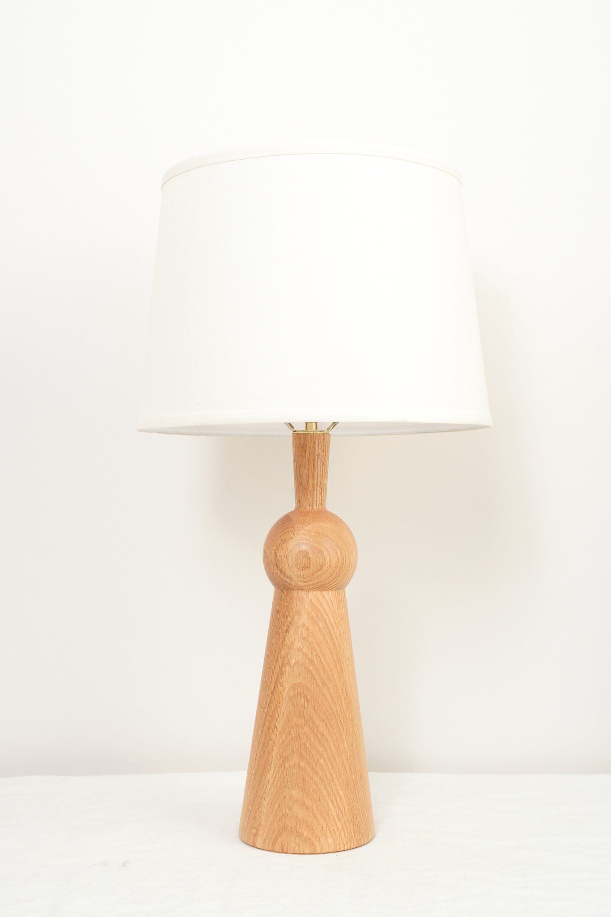 Lostine bella skirt lamp