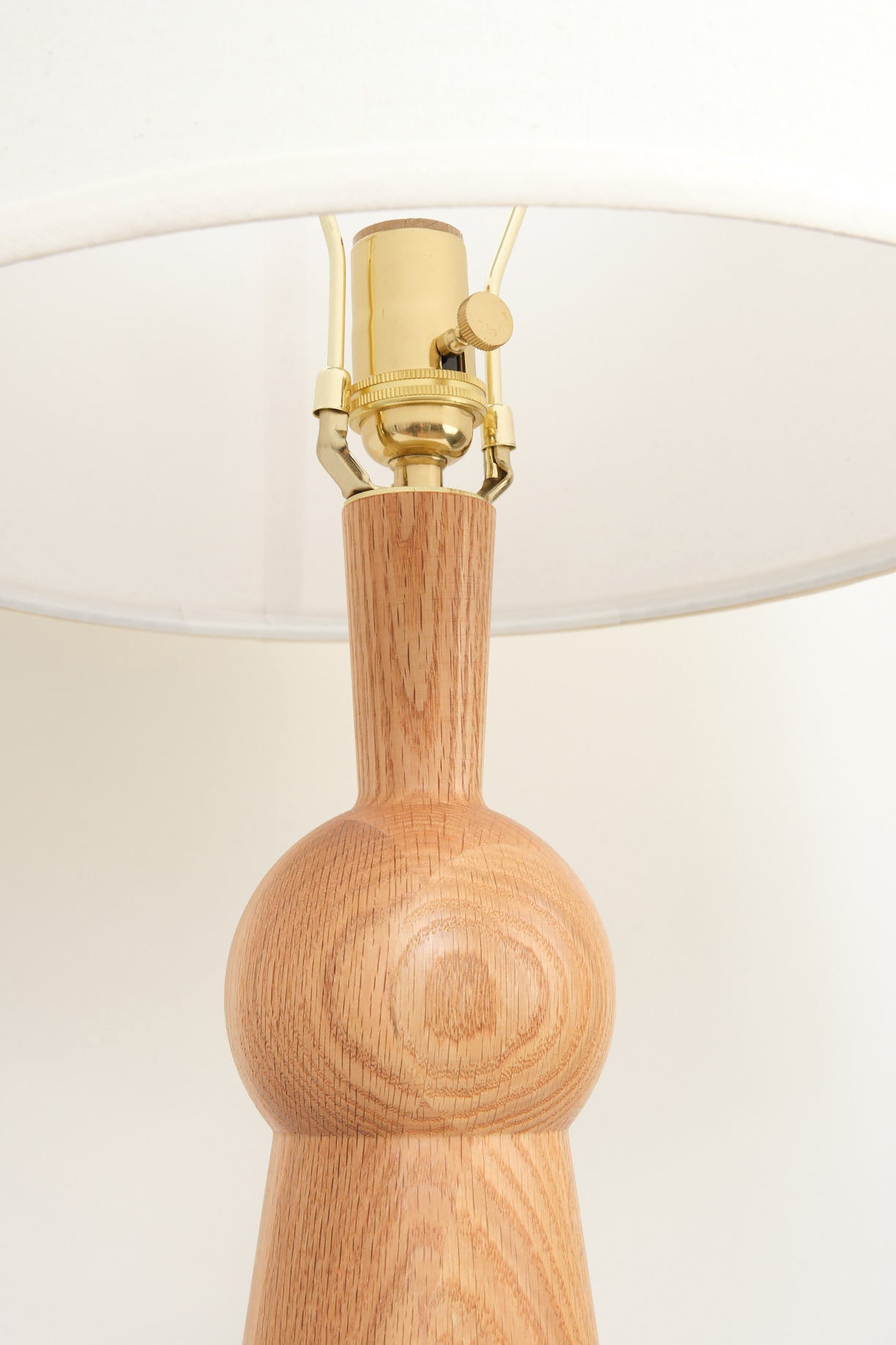 Lostine wooden table lamp