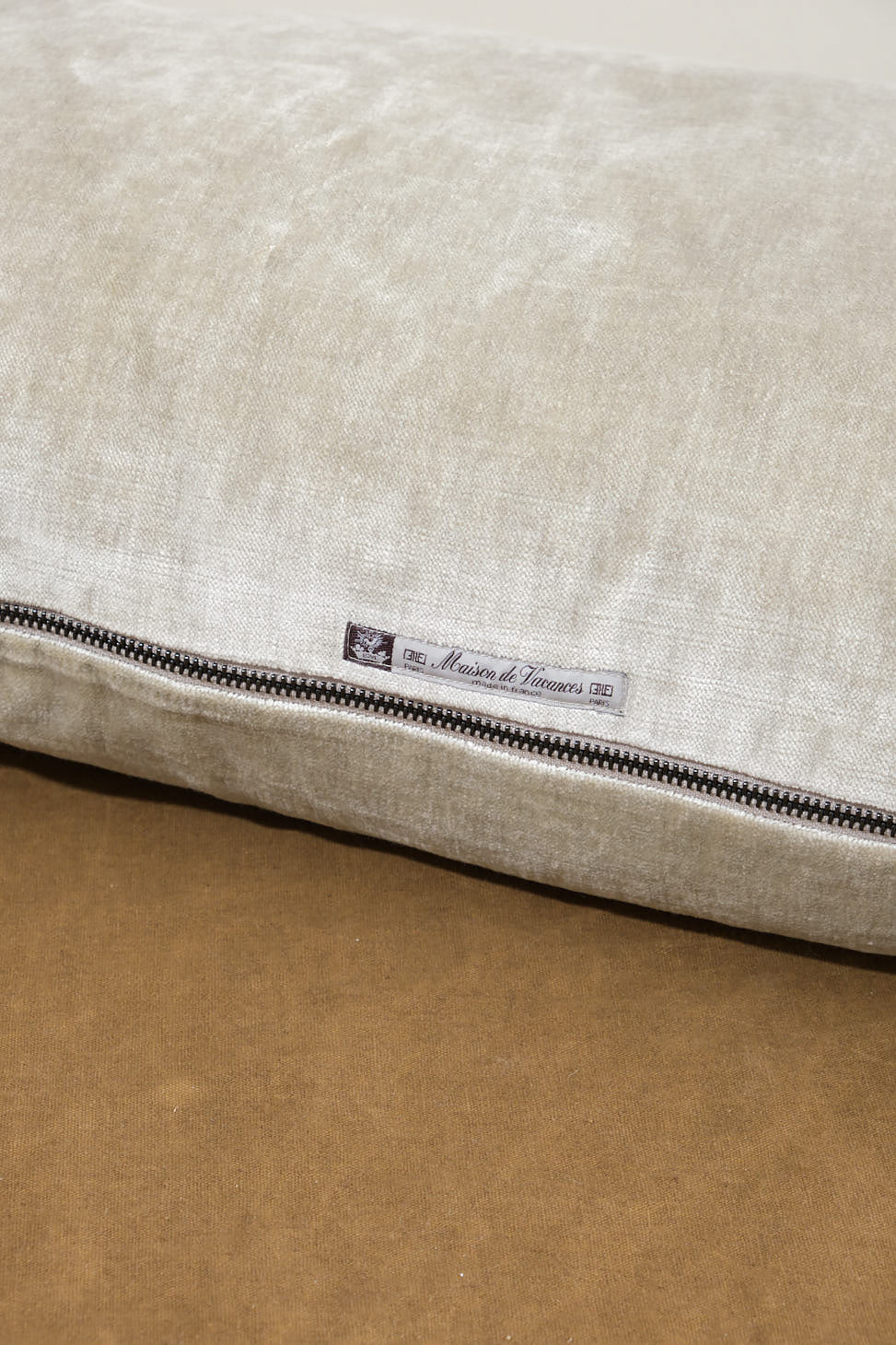 Zipper on 16" X 24" Royal Velvet Vice Versa Cushion in Cement