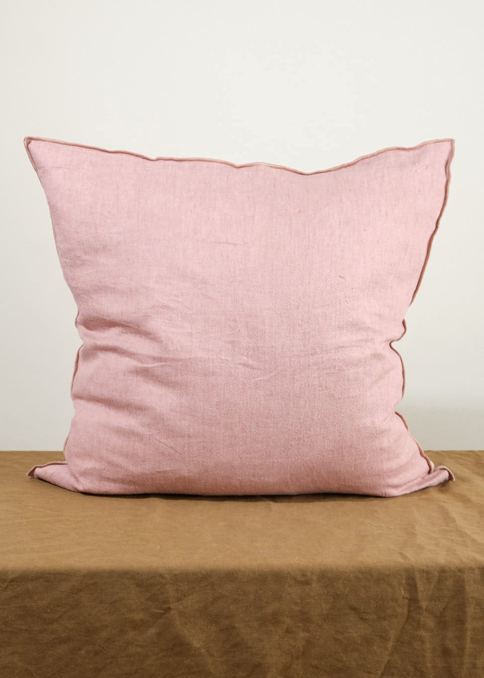 Maison De Vacances Home Pillows 26" X 26" Crumpled Washed Linen Vice Versa Cushion in Bois de Rose Bois de Rose/Givre / 26" X 26"