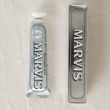 Marvis Beauty Grooming Marvis Toothpaste Whitening Mint / 3.8 oz
