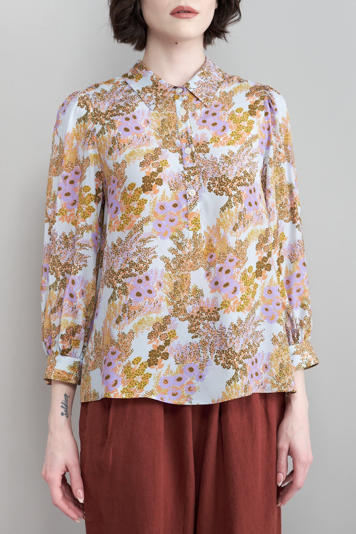 Front of Esme Shirt in Lilac Garden Party