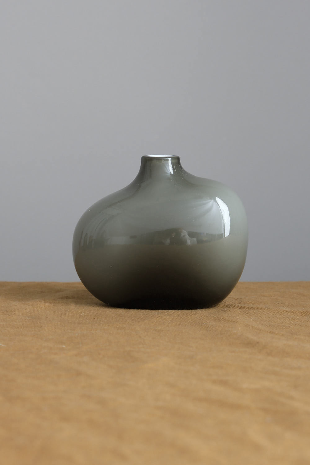 Sacco Vase Glass 01 in grey