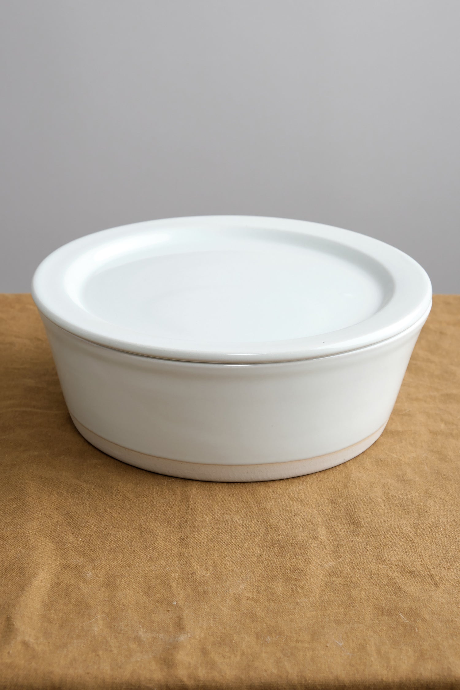 Large Container with Lid in white